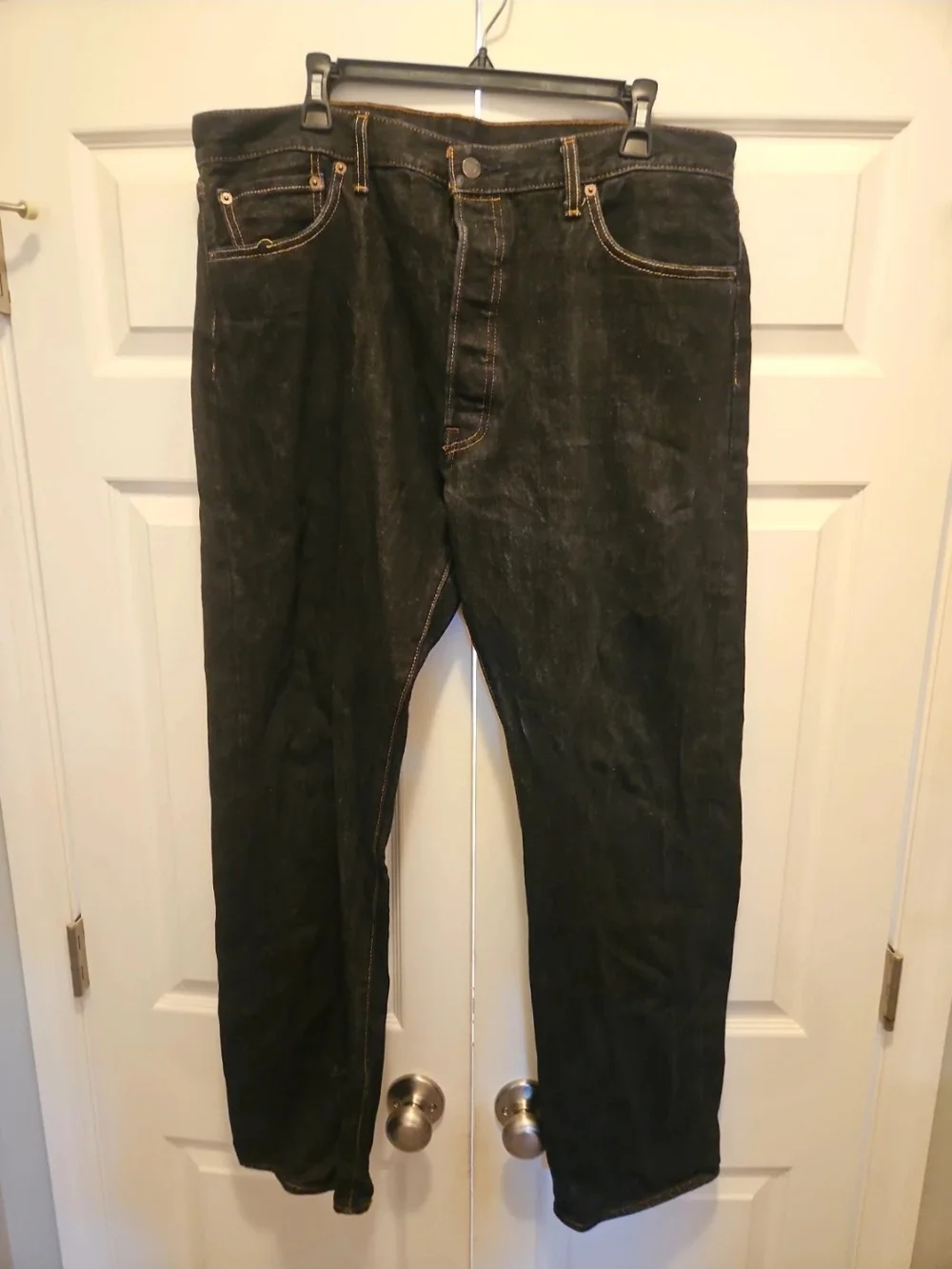 Levi's 501® Men’s Black Straight Jeans with Tan Leather Patch
